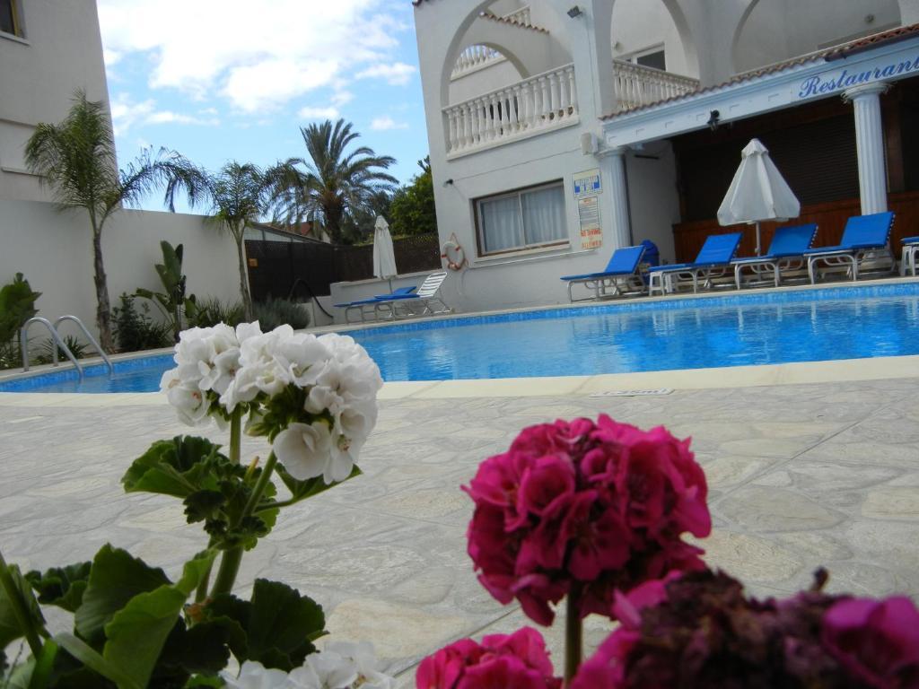 Tsialis Hotel Apartments Larnaca Pokoj fotografie