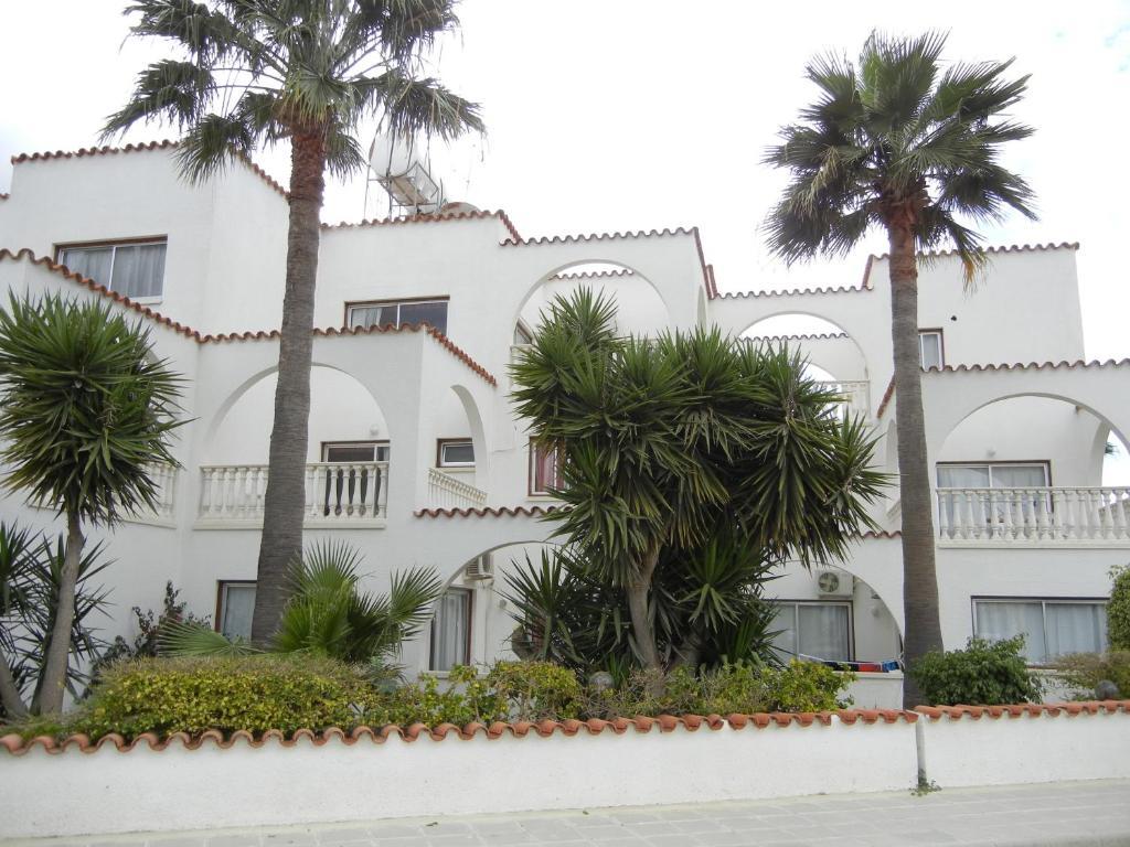 Tsialis Hotel Apartments Larnaca Exteriér fotografie